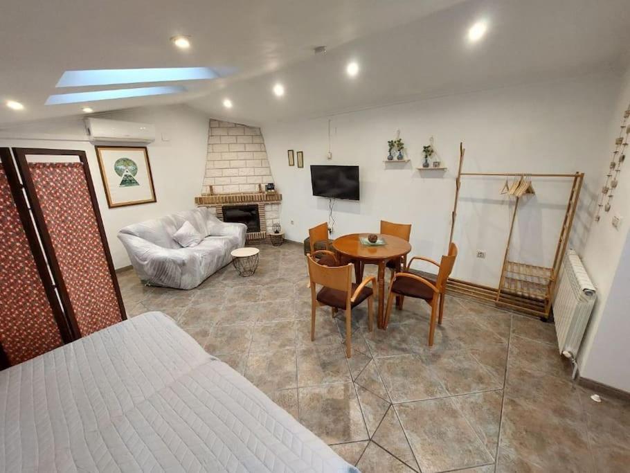 Ferienwohnung La Buhardilla. Aparcamiento Exterior Privado Teruel Exterior foto