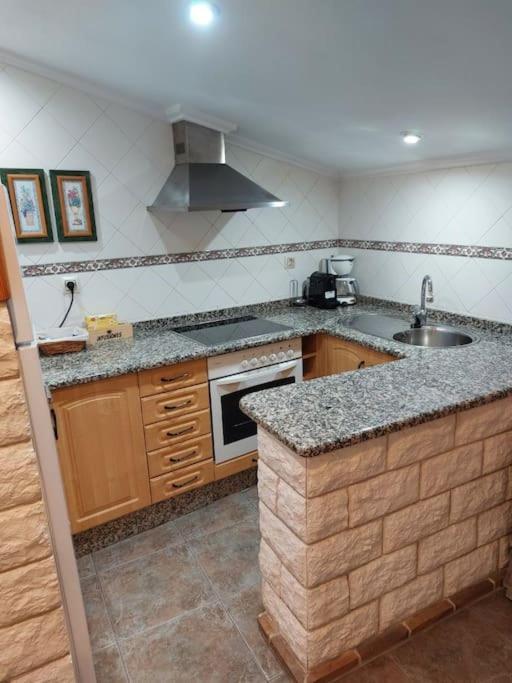 Ferienwohnung La Buhardilla. Aparcamiento Exterior Privado Teruel Exterior foto
