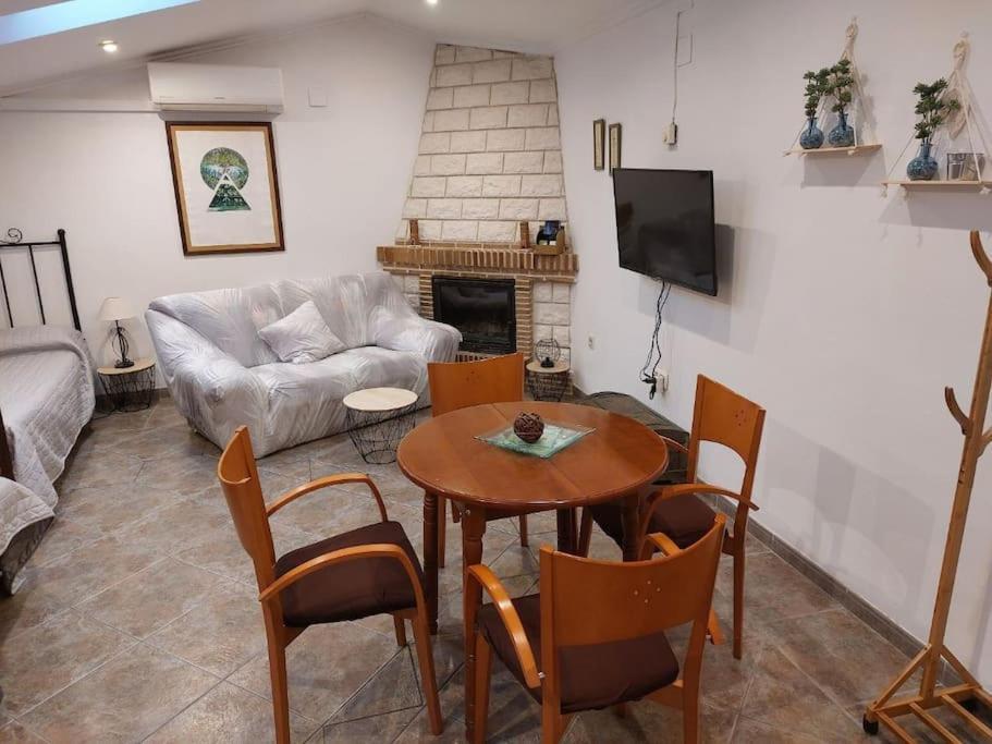 Ferienwohnung La Buhardilla. Aparcamiento Exterior Privado Teruel Exterior foto
