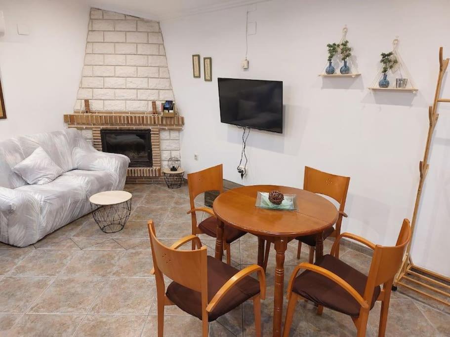 Ferienwohnung La Buhardilla. Aparcamiento Exterior Privado Teruel Exterior foto